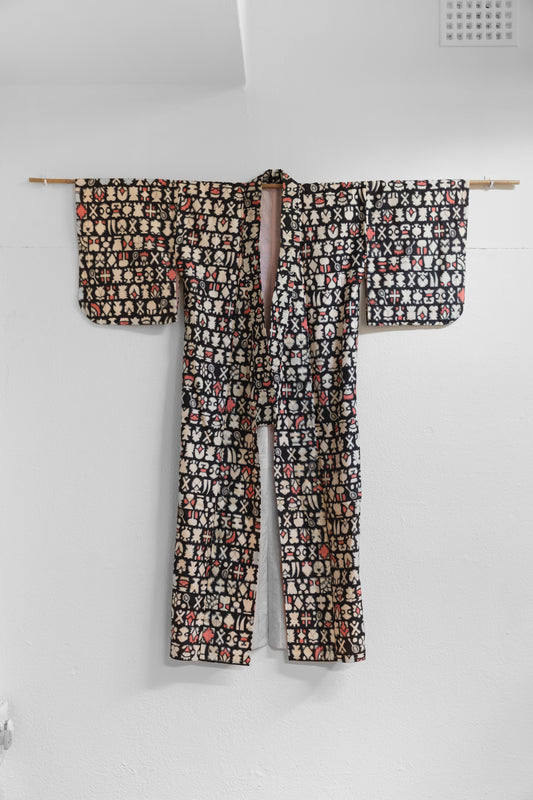 Heiyo Kasuri Kimono | Black Heiyo Kasuri Kimono | Kimono and Silk