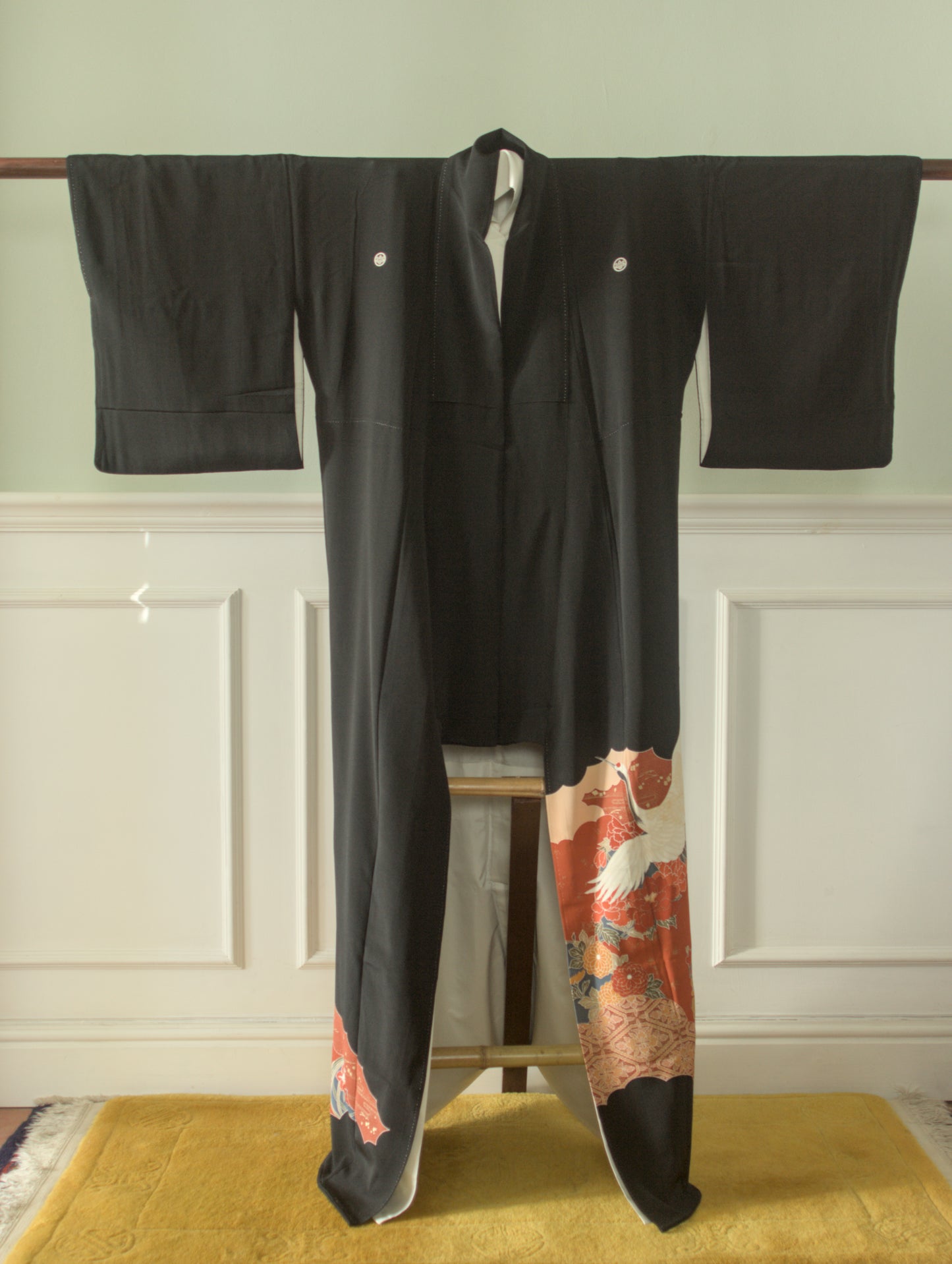 Tomesode kimono cranes