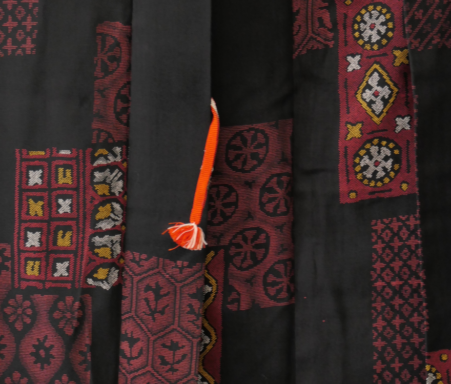 Red-dotted woman's haori with strings