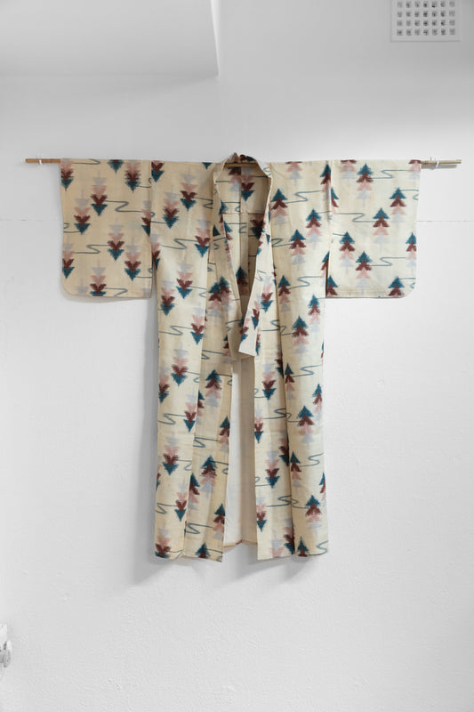 Pine garden motif heiyo kasuri silk