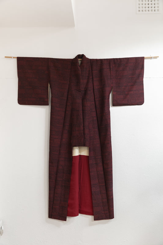 black red kimono front