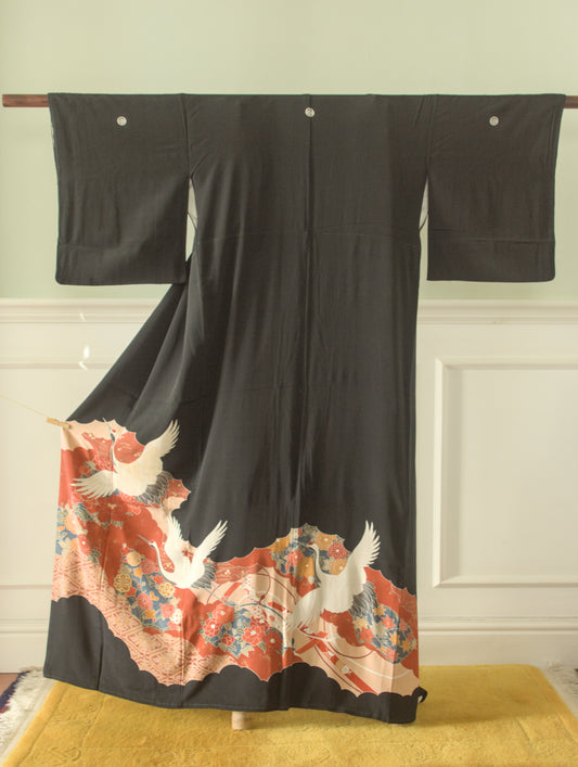 Tomesode kimono cranes